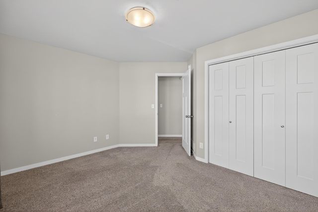 6064 58th Street S, Fargo, ND 58104
