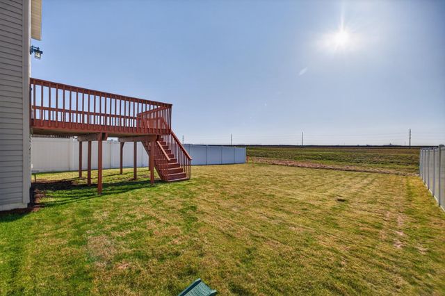 6064 58th Street S, Fargo, ND 58104