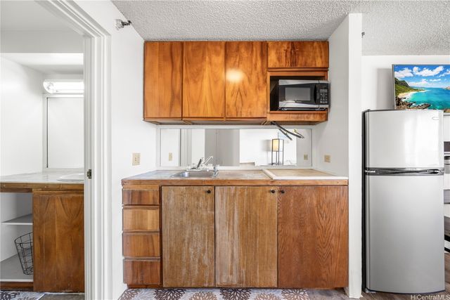 1700 Ala Moana Boulevard 2004, Honolulu, HI 96815