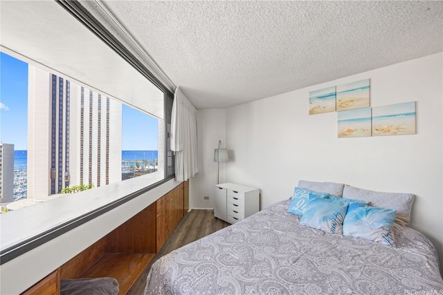 1700 Ala Moana Boulevard 2004, Honolulu, HI 96815
