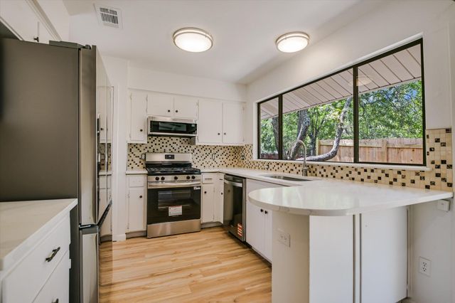 5100 Fort Mason DR, Austin, TX 78745