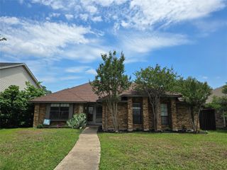 9107 Sweetwater Drive, Dallas, TX 75228
