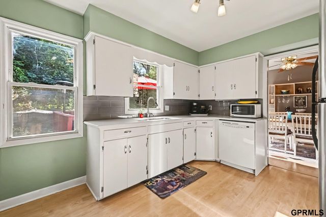 835 S 67 Avenue, Omaha, NE 68106
