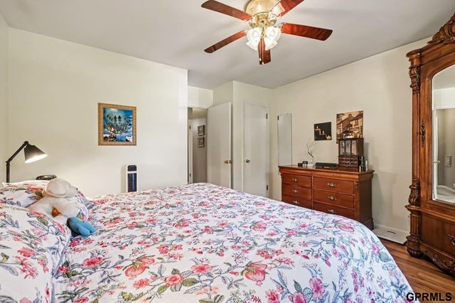 835 S 67 Avenue, Omaha, NE 68106