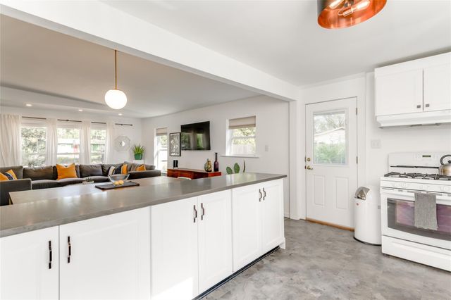 5323 Downs DR, Austin, TX 78721