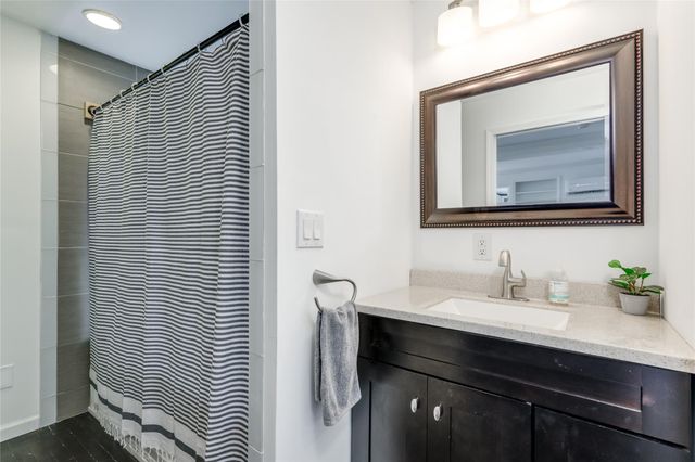 5323 Downs DR, Austin, TX 78721