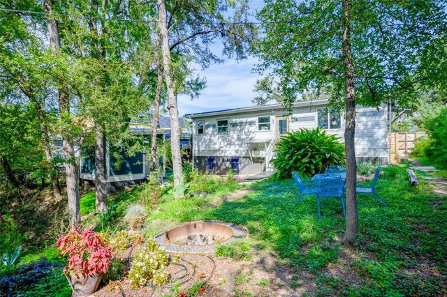 5323 Downs DR, Austin, TX 78721