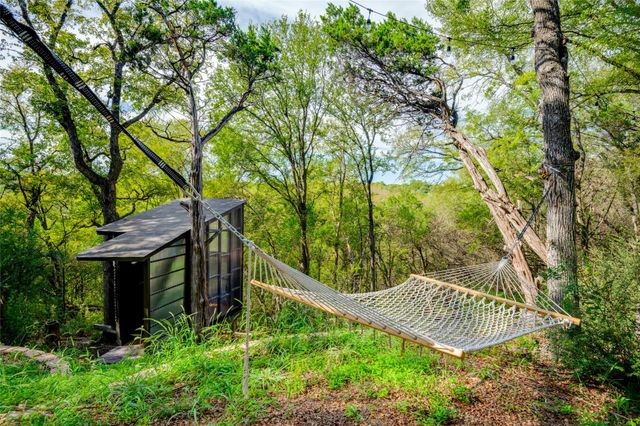 5323 Downs DR, Austin, TX 78721