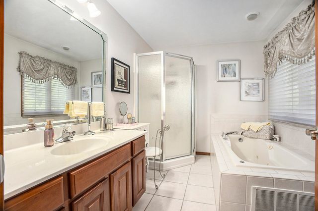 4028 W 91st Place, Merrillville, IN 46410