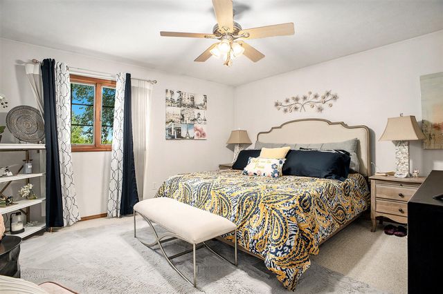 4028 W 91st Place, Merrillville, IN 46410
