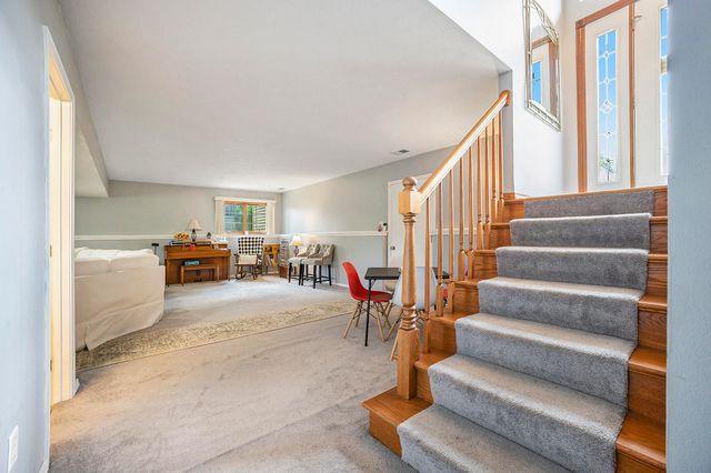 4028 W 91st Place, Merrillville, IN 46410