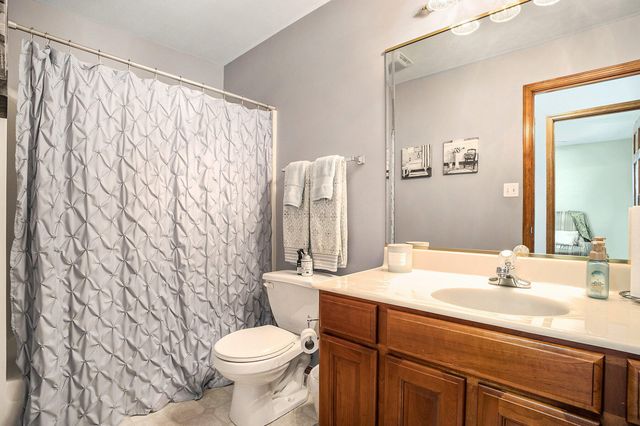 4028 W 91st Place, Merrillville, IN 46410