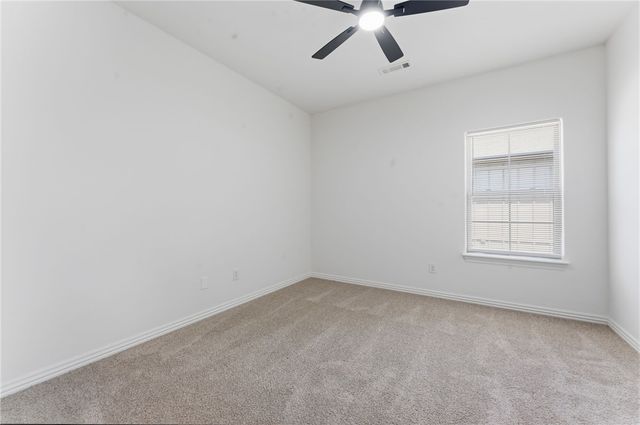 699 N Wordsworth Lane, Fayetteville, AR 72704