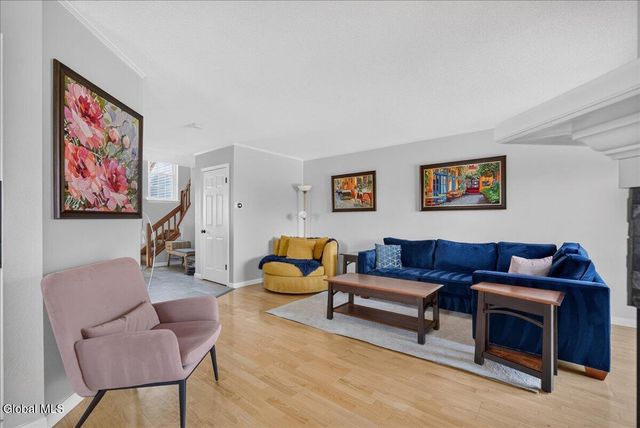 3 Highpointe Drive, Troy, NY 12182