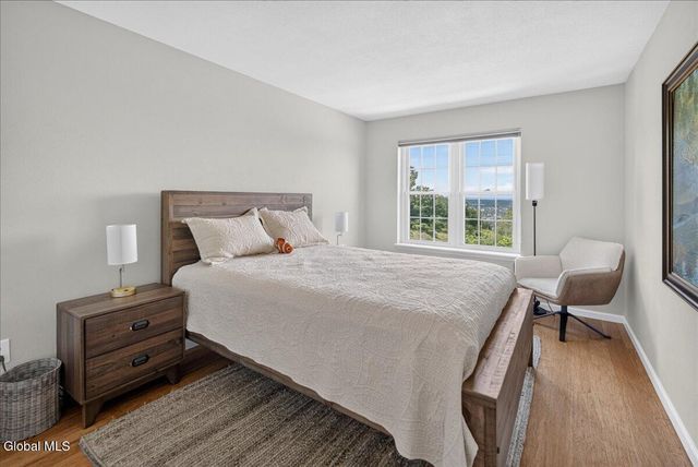 3 Highpointe Drive, Troy, NY 12182