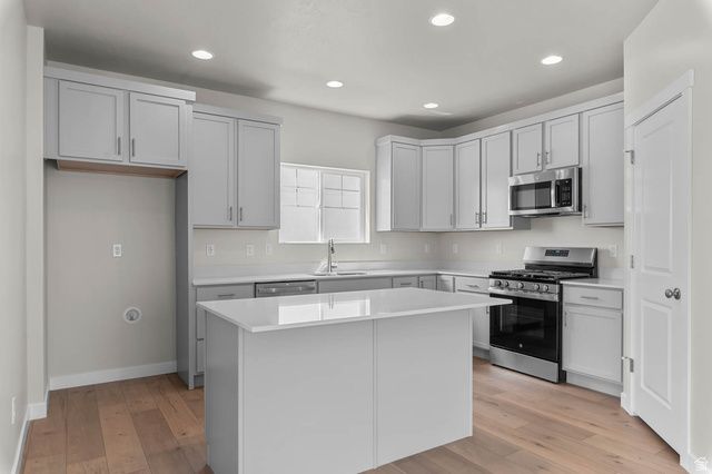1775 E KERN MTN, Eagle Mountain, UT 84005