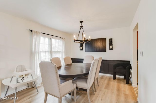 127 Cheshire Circle, Lima, OH 45804