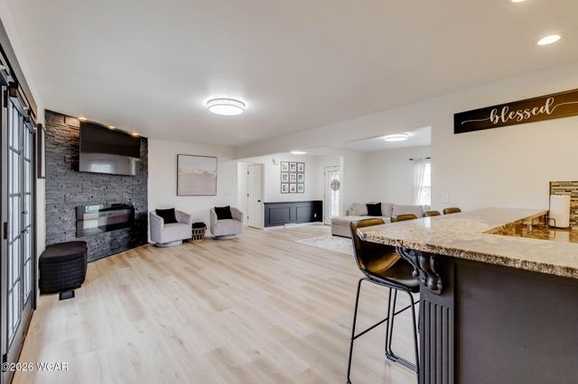 127 Cheshire Circle, Lima, OH 45804