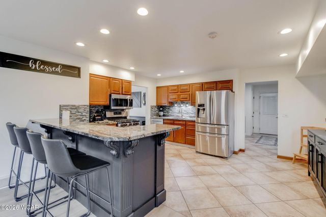 127 Cheshire Circle, Lima, OH 45804