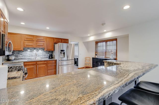 127 Cheshire Circle, Lima, OH 45804