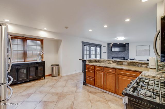 127 Cheshire Circle, Lima, OH 45804