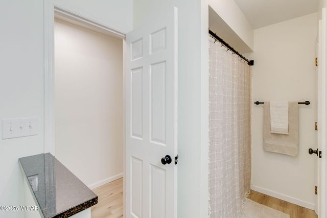 127 Cheshire Circle, Lima, OH 45804