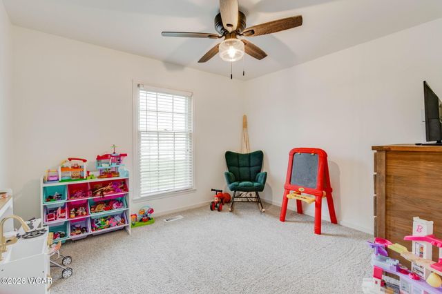 127 Cheshire Circle, Lima, OH 45804