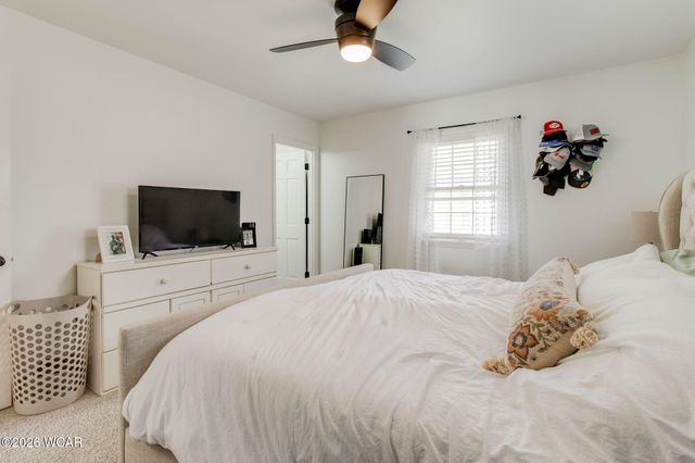 127 Cheshire Circle, Lima, OH 45804