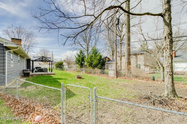 127 Cheshire Circle, Lima, OH 45804