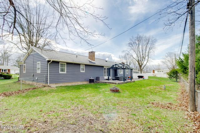 127 Cheshire Circle, Lima, OH 45804