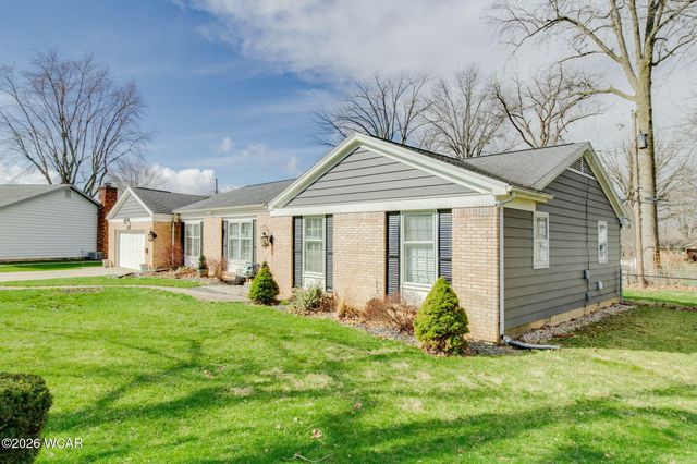 127 Cheshire Circle, Lima, OH 45804