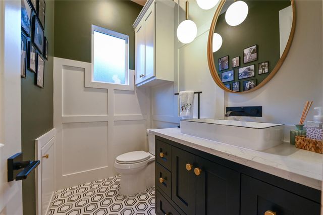 1512 Ashland Street, Houston, TX 77008