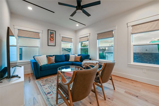 1512 Ashland Street, Houston, TX 77008