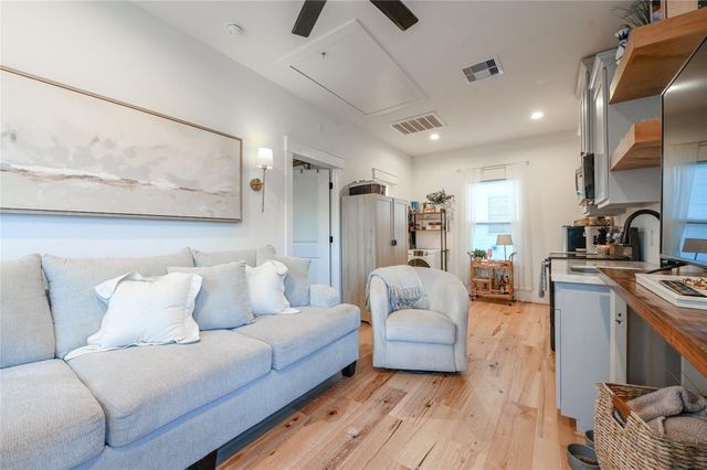 1512 Ashland Street, Houston, TX 77008