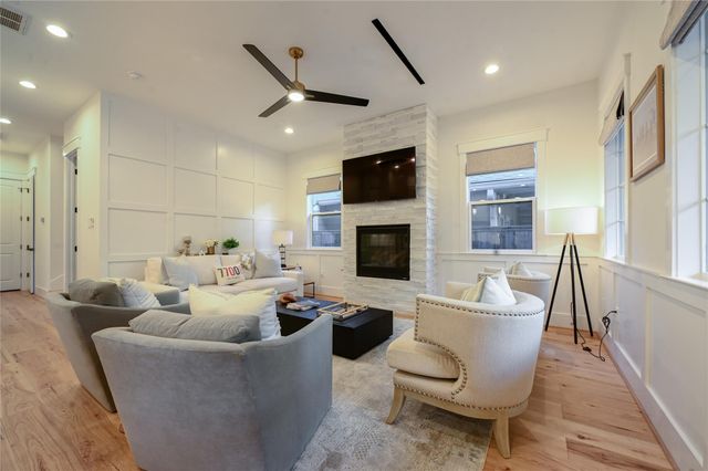 1512 Ashland Street, Houston, TX 77008