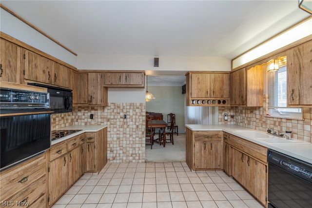 7550 Daytona Drive, Parma, OH 44134