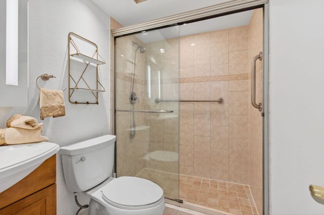 6105 Via Laguna Lane, Boca Raton, FL 33433