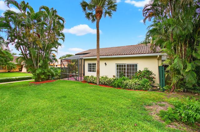 6105 Via Laguna Lane, Boca Raton, FL 33433