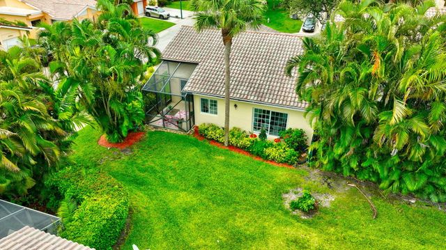 6105 Via Laguna Lane, Boca Raton, FL 33433