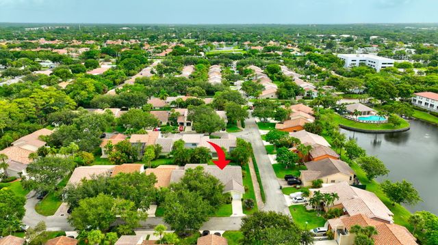 6105 Via Laguna Lane, Boca Raton, FL 33433