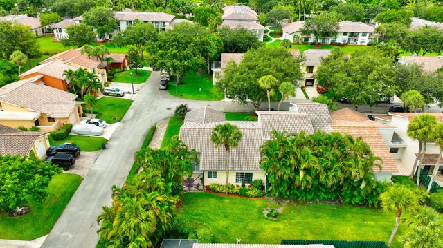 6105 Via Laguna Lane, Boca Raton, FL 33433