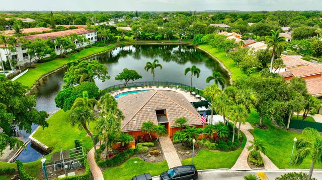 6105 Via Laguna Lane, Boca Raton, FL 33433
