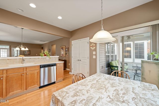 410 Easton Grey Loop, Cary, NC 27519