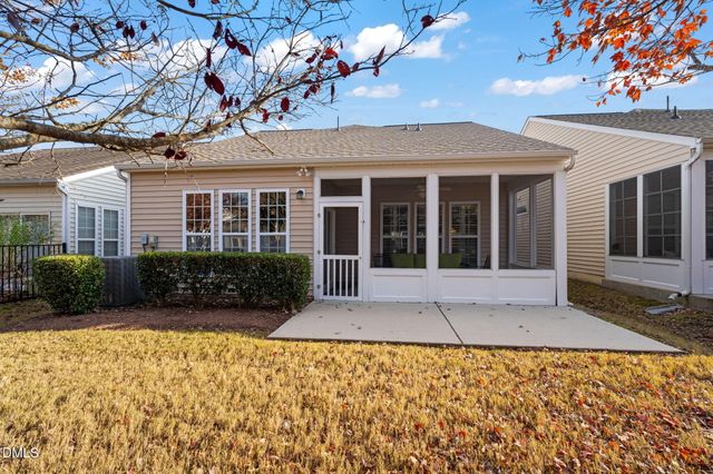 410 Easton Grey Loop, Cary, NC 27519