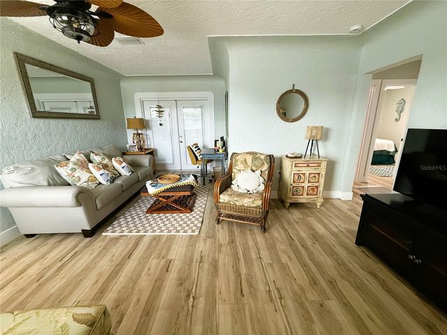 421 VIRGINIA AVENUE, Madeira Beach, FL 33708