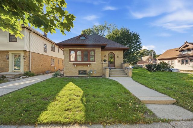 3035 N 55th STREET, Milwaukee, WI 53210