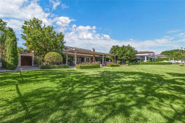 6042 Foxfield, Yorba Linda, CA 92886