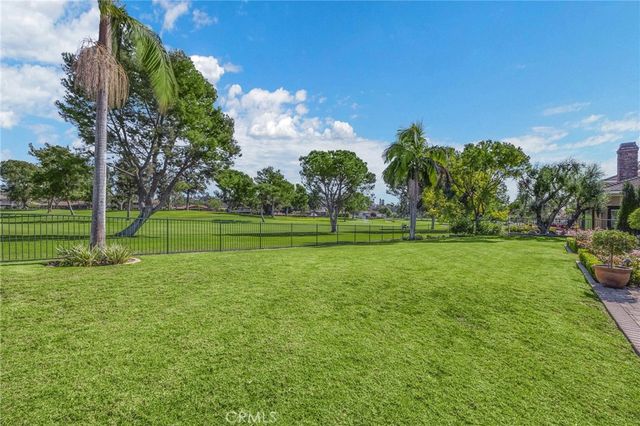 6042 Foxfield, Yorba Linda, CA 92886