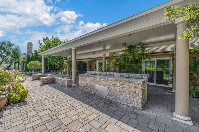 6042 Foxfield, Yorba Linda, CA 92886