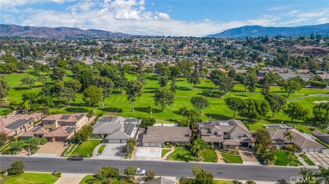 6042 Foxfield, Yorba Linda, CA 92886